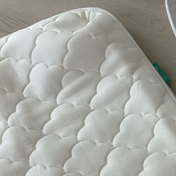 Newton Baby Original Mattress Cover - Picture 3 of 5